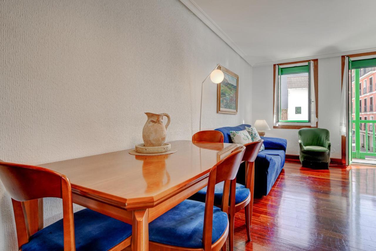 Apartment Luminoso En Con Terraza, Centro, 3hb *